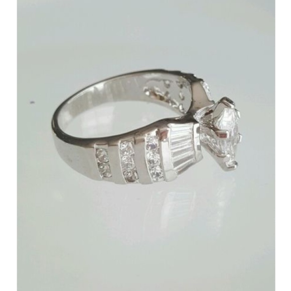 Silver Cocktail Ring Solitaire Cubic Zirconia  Sizes 10 11 12 - Picture 5 of 8